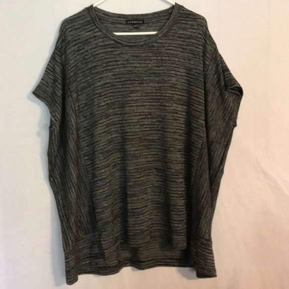 Black and White Short Sleeve Sweater - Picture 1 of 2